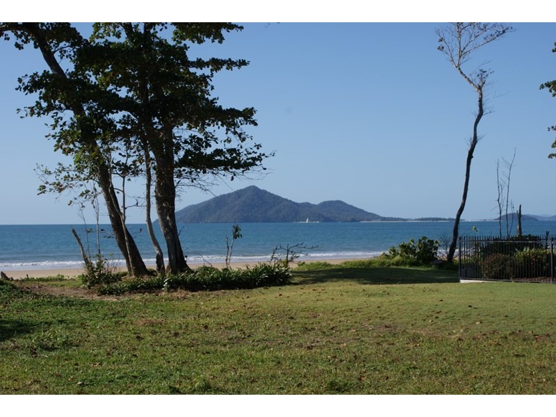 7 Conch Street, Mission Beach QLD 4852