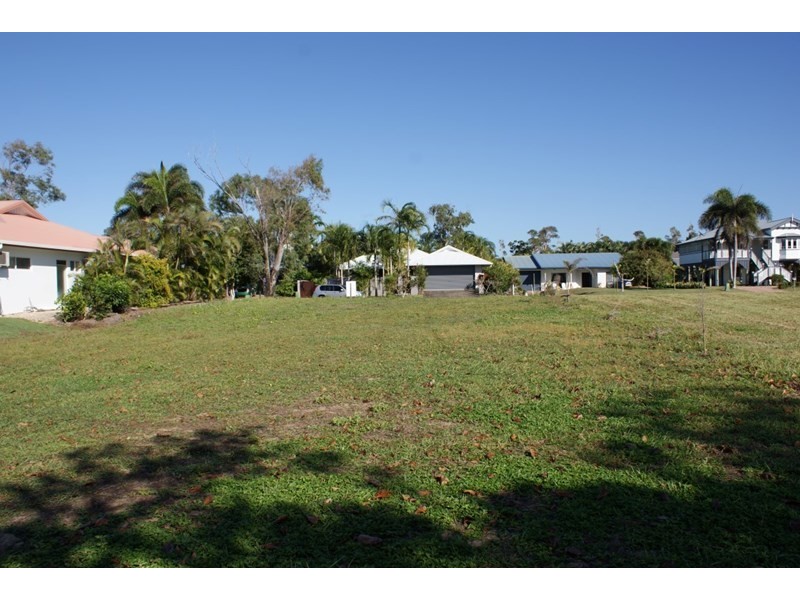 7 Conch Street, Mission Beach QLD 4852