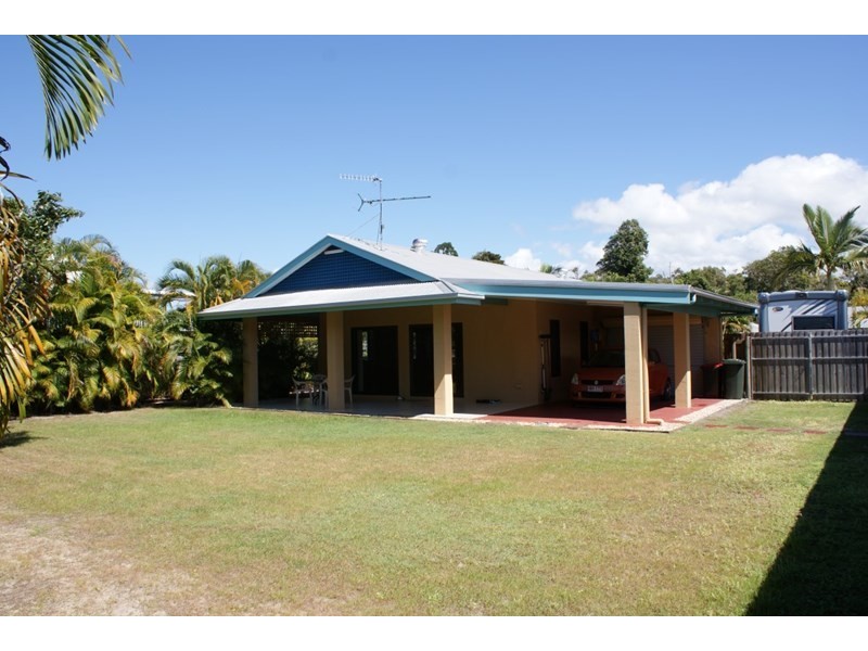 50 Holland Street, Wongaling Beach QLD 4852
