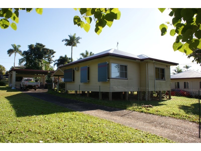 14 Edward Street, Tully QLD 4854