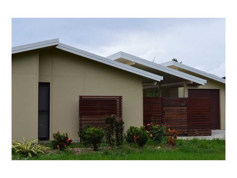 25 Casuarina Crescent, Mission Beach QLD 4852