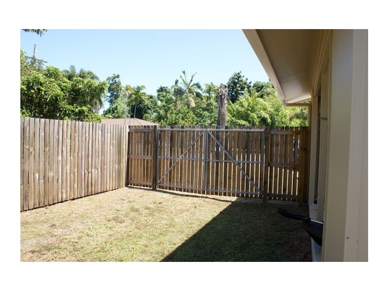 25 Casuarina Crescent, Mission Beach QLD 4852