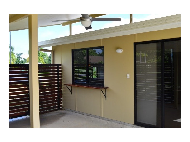 25 Casuarina Crescent, Mission Beach QLD 4852
