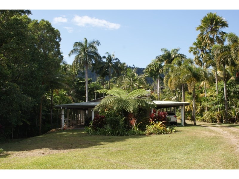662 El Arish Mission Beach Road, Maria Creeks QLD 4855
