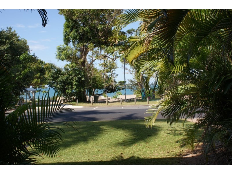2/155 Reid Road, Wongaling Beach QLD 4852