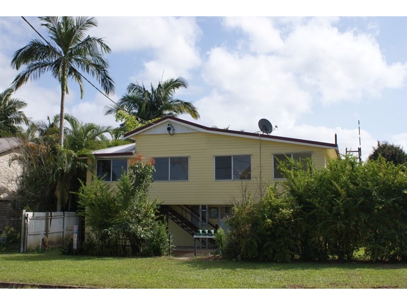 28 Trower Street, Tully QLD 4854