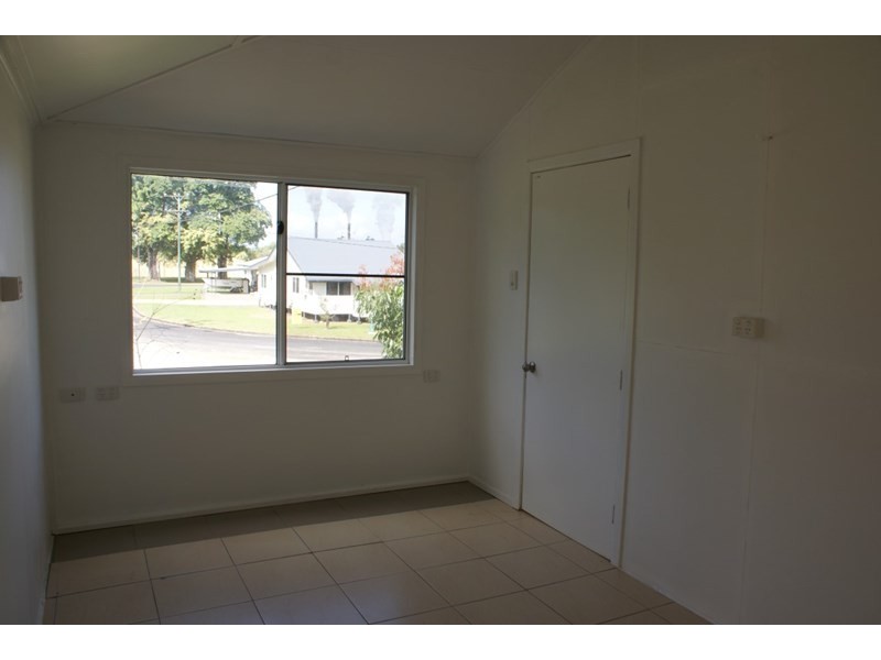 28 Trower Street, Tully QLD 4854