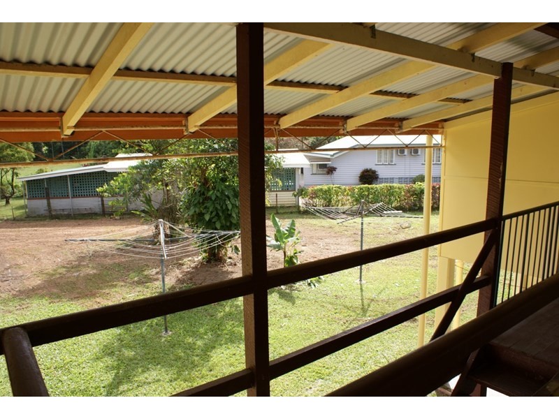 28 Trower Street, Tully QLD 4854