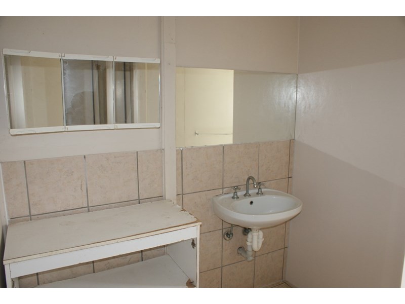 28 Trower Street, Tully QLD 4854