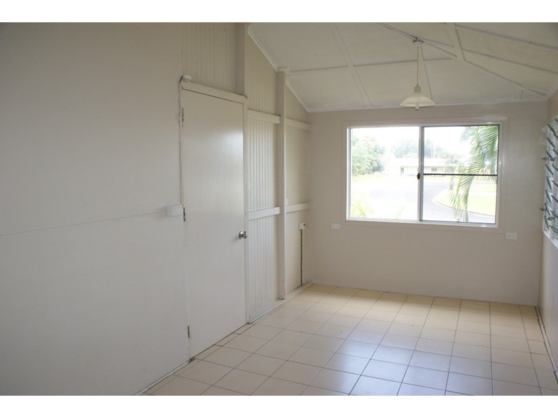 28 Trower Street, Tully QLD 4854