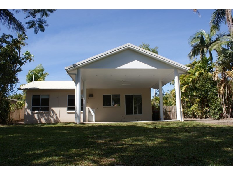 7 Holland Street, Wongaling Beach QLD 4852
