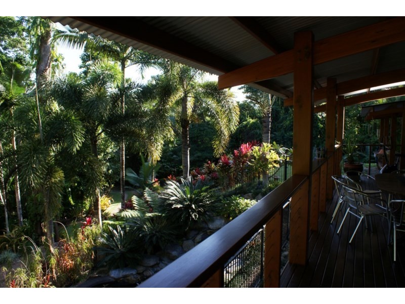 1/627 Bingil Bay Road, Bingil Bay QLD 4852