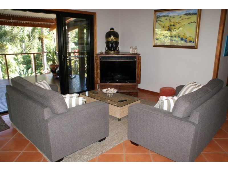 1/627 Bingil Bay Road, Bingil Bay QLD 4852