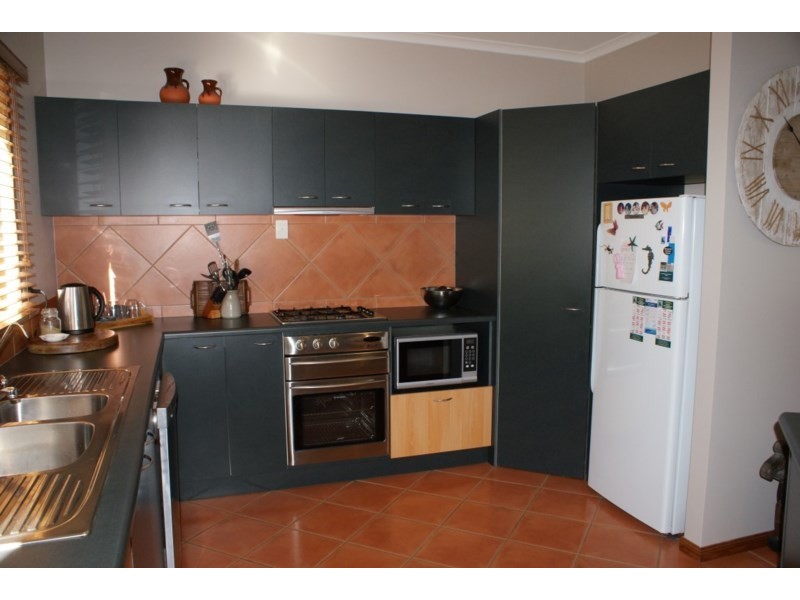 1/627 Bingil Bay Road, Bingil Bay QLD 4852