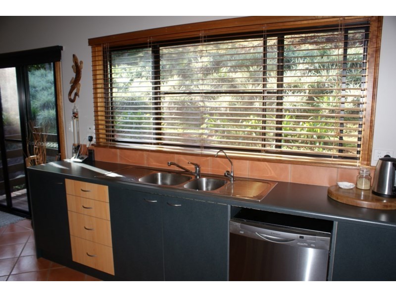 1/627 Bingil Bay Road, Bingil Bay QLD 4852