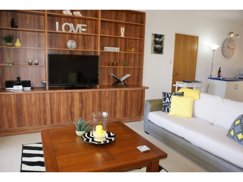 10 Conch Street, Mission Beach QLD 4852