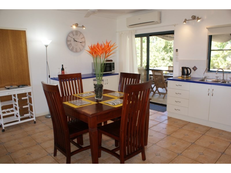 10 Conch Street, Mission Beach QLD 4852