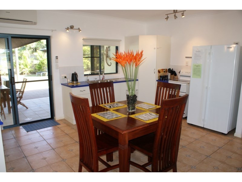 10 Conch Street, Mission Beach QLD 4852