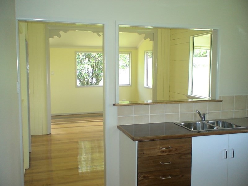 4 Brannigan Street, Tully QLD 4854