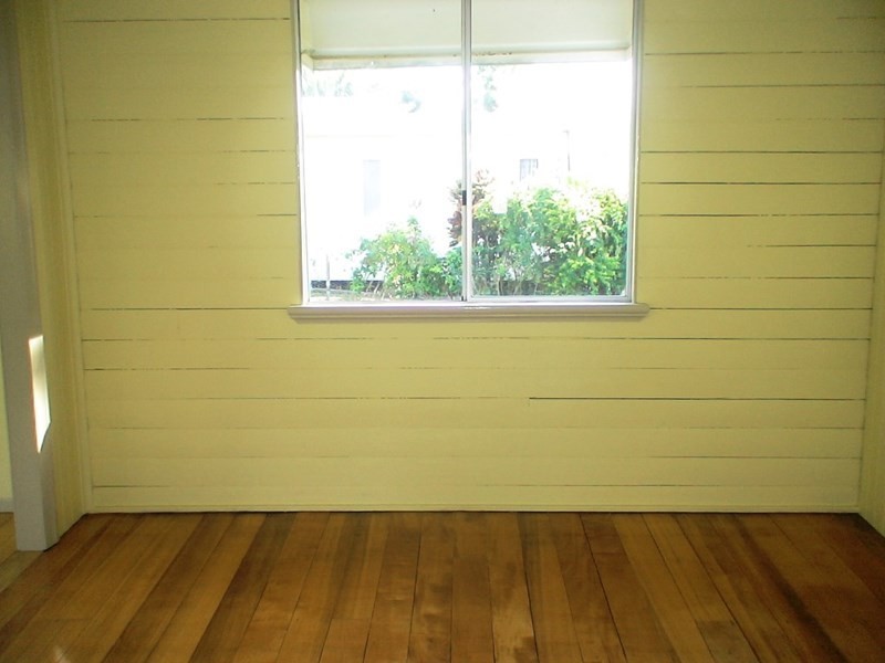 4 Brannigan Street, Tully QLD 4854