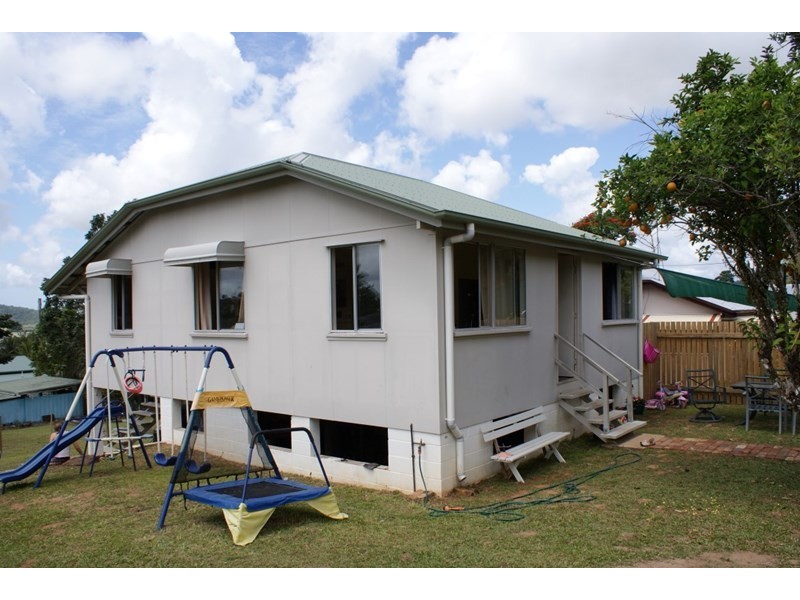 4 Brannigan Street, Tully QLD 4854