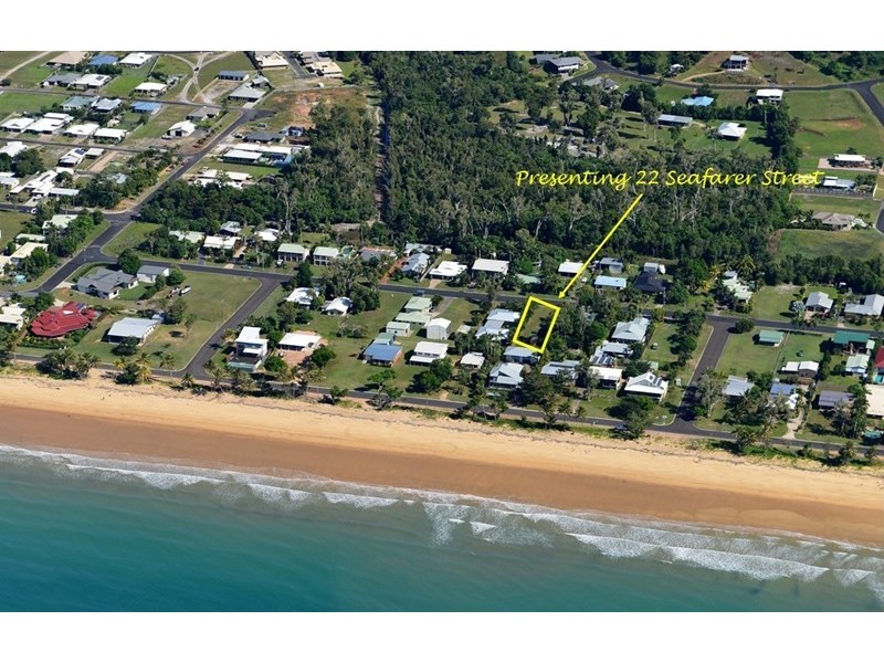 22 Seafarer Street, South Mission QLD 4852