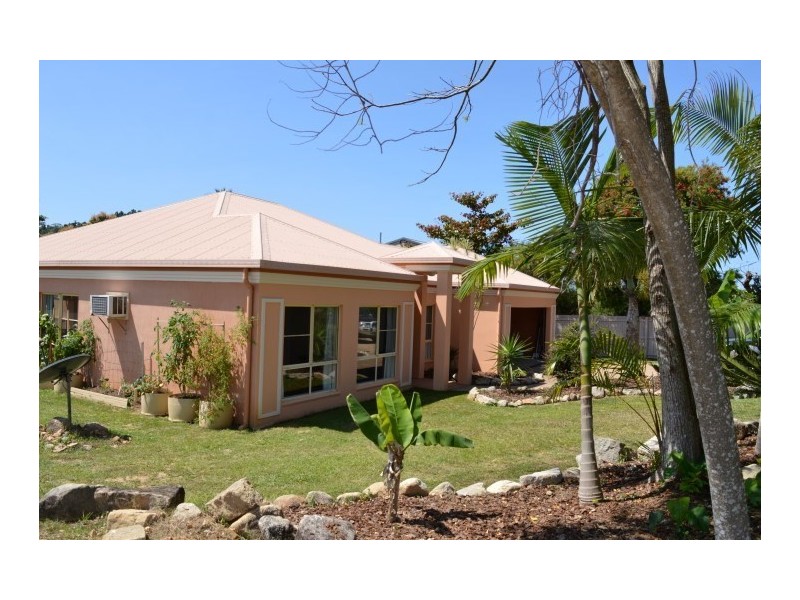 11 Butler Road, Bingil Bay QLD 4852