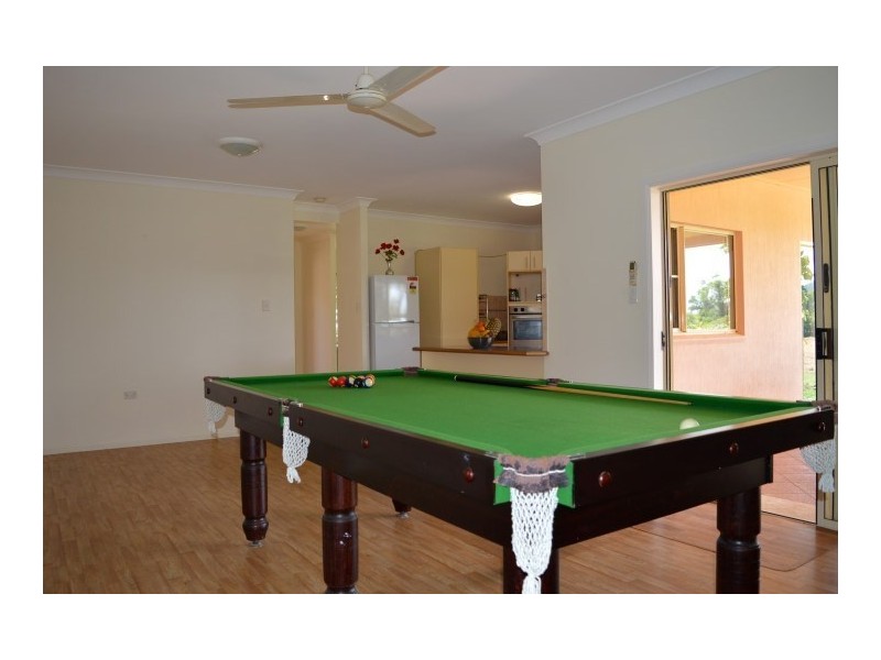 11 Butler Road, Bingil Bay QLD 4852