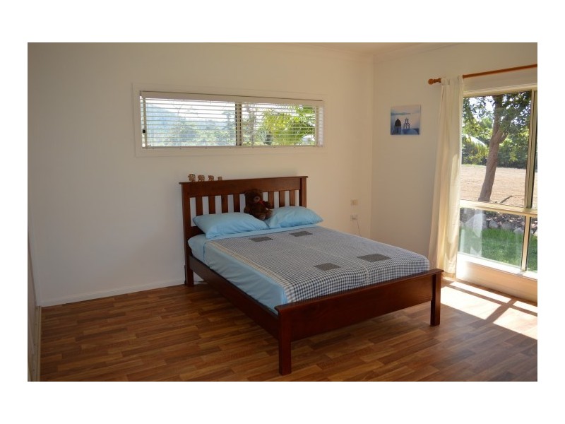 11 Butler Road, Bingil Bay QLD 4852