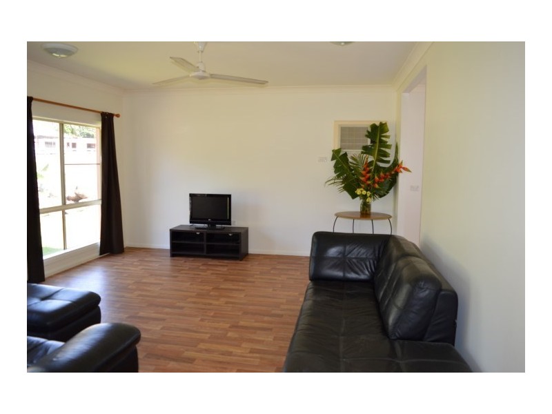 11 Butler Road, Bingil Bay QLD 4852