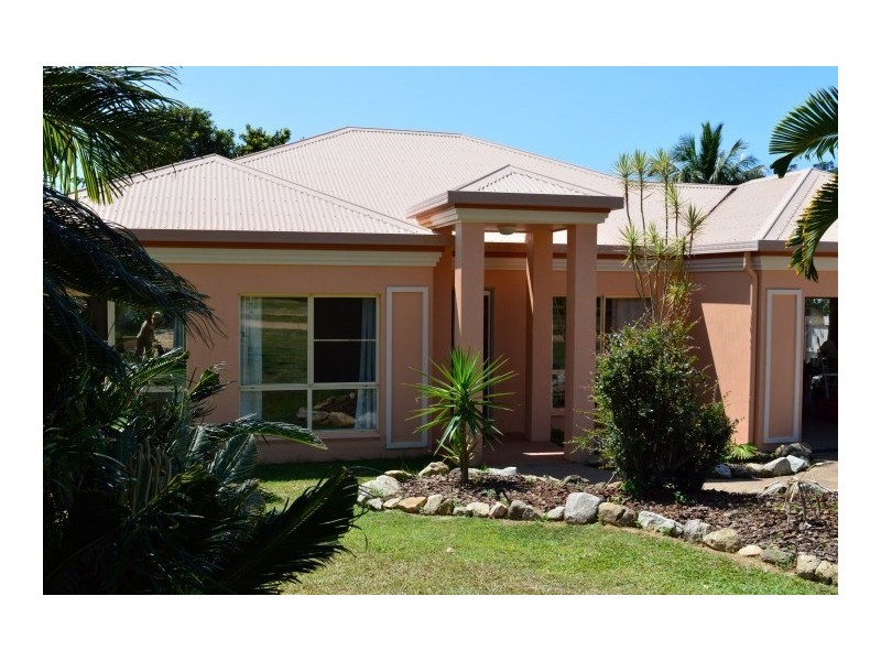 11 Butler Road, Bingil Bay QLD 4852