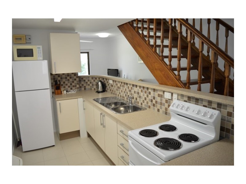 2/60 Porter Promenade, Mission Beach QLD 4852