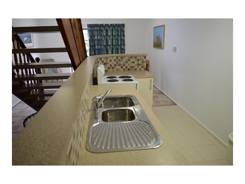 2/60 Porter Promenade, Mission Beach QLD 4852