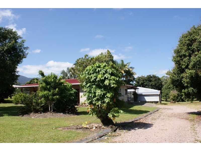 202 Bulgun Road, Bulgun QLD 4854