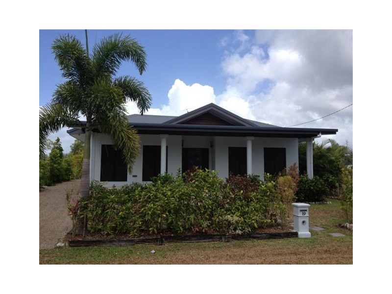 19 McNamara Street, Wongaling Beach QLD 4852