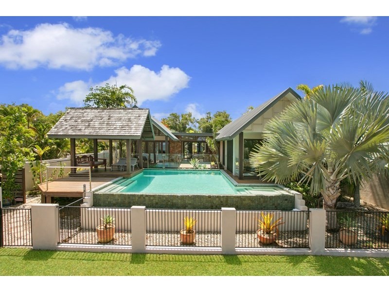 32 Reid Road, Wongaling Beach QLD 4852