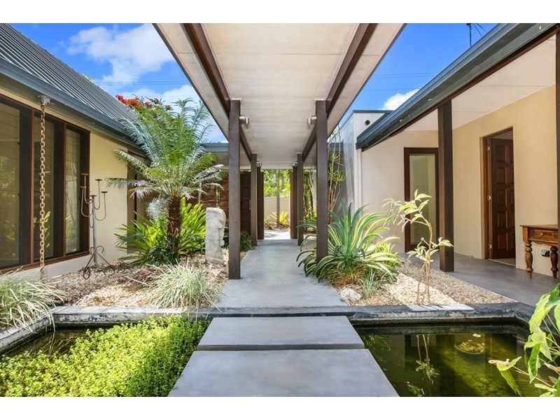 32 Reid Road, Wongaling Beach QLD 4852