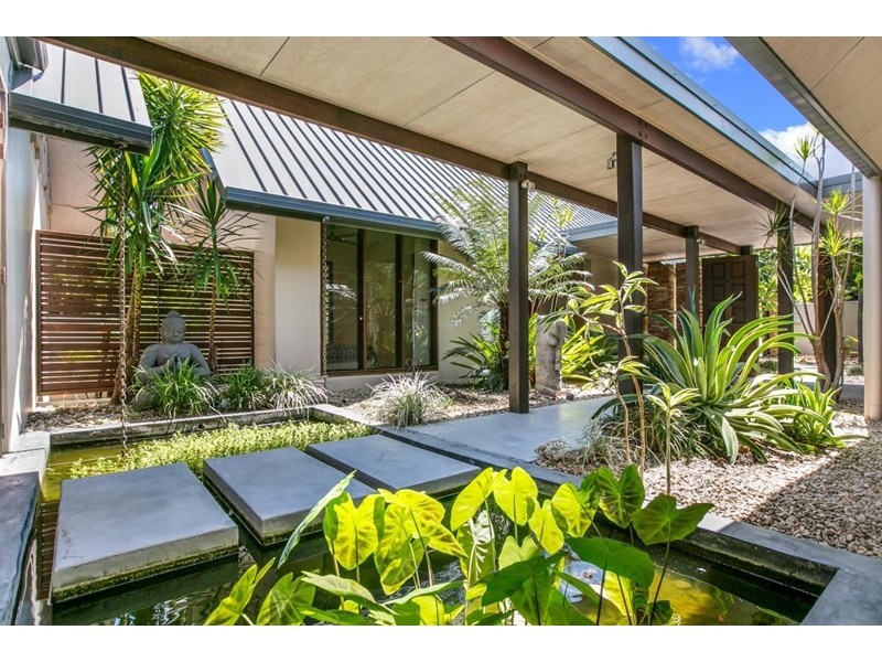 32 Reid Road, Wongaling Beach QLD 4852