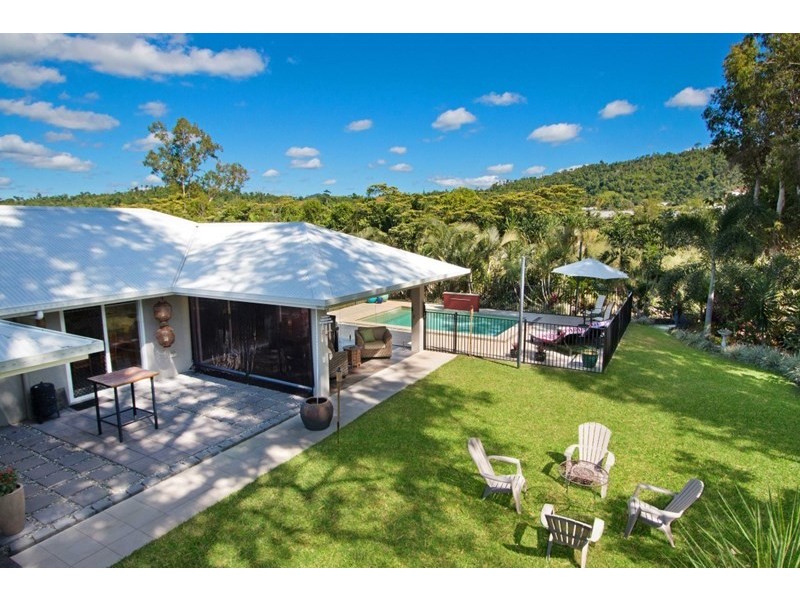 13 Shore Street, Wongaling Beach QLD 4852