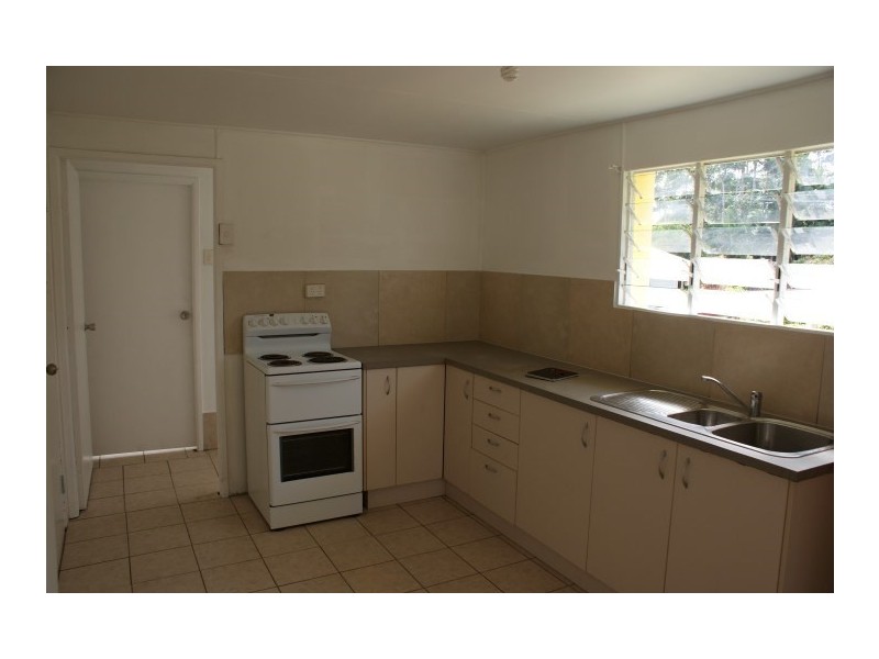 1/28 Trower Street, Tully QLD 4854