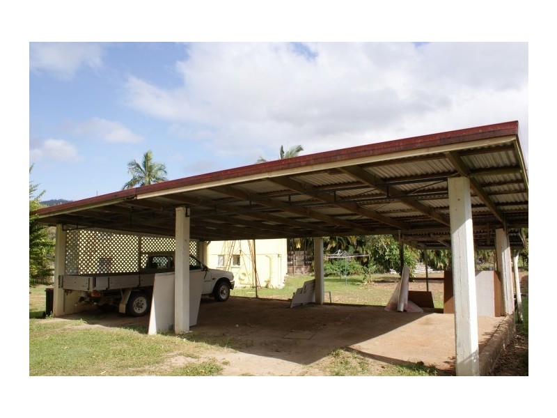 1/28 Trower Street, Tully QLD 4854