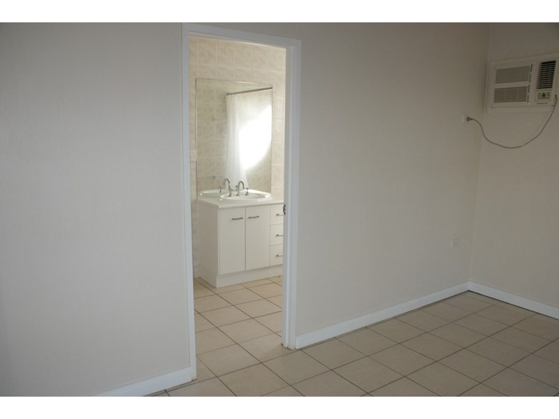 7 Holland Street, Wongaling Beach QLD 4852