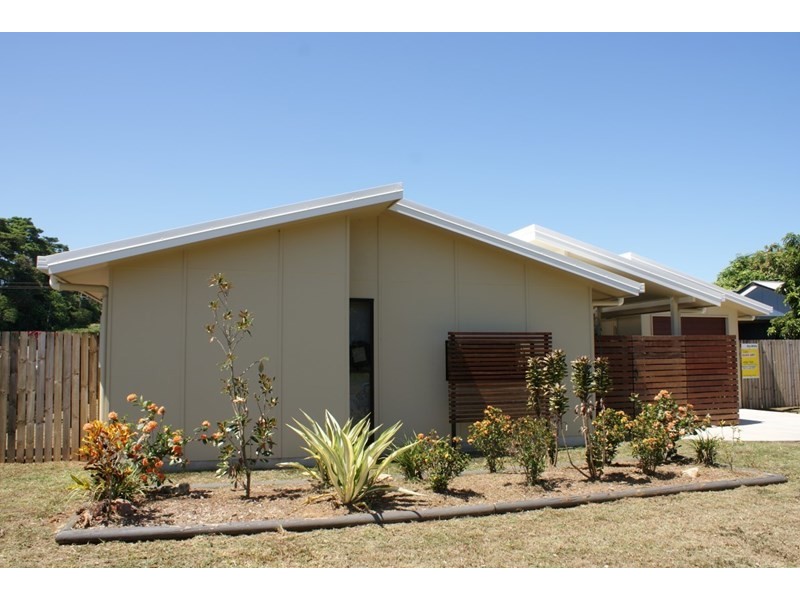 25 Casuarina Crescent, Mission Beach QLD 4852