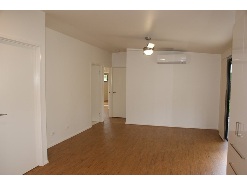 25 Casuarina Crescent, Mission Beach QLD 4852