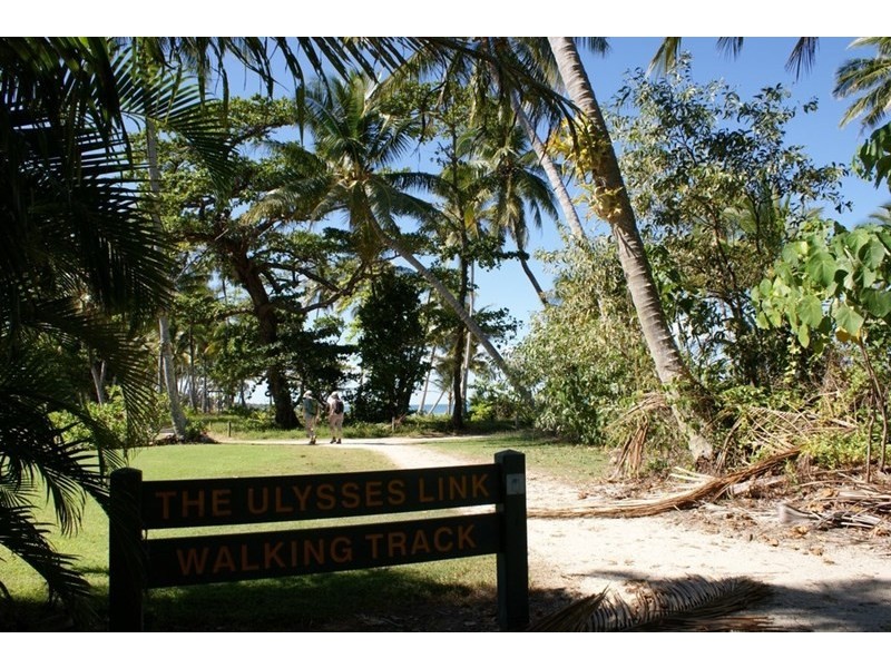 25 Casuarina Crescent, Mission Beach QLD 4852