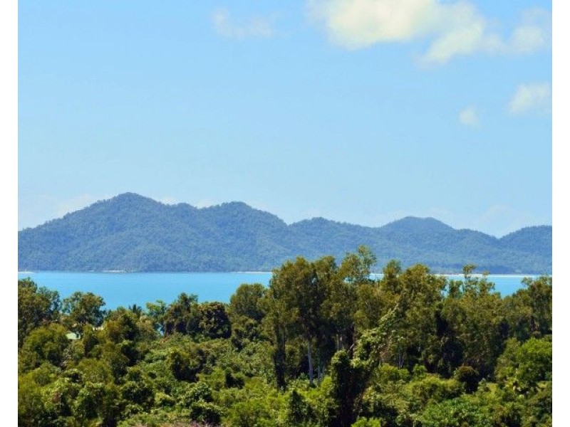 24 Dunkalli Crescent, Wongaling Beach QLD 4852