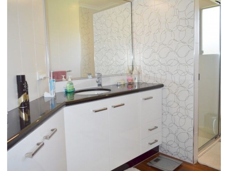 24 Dunkalli Crescent, Wongaling Beach QLD 4852