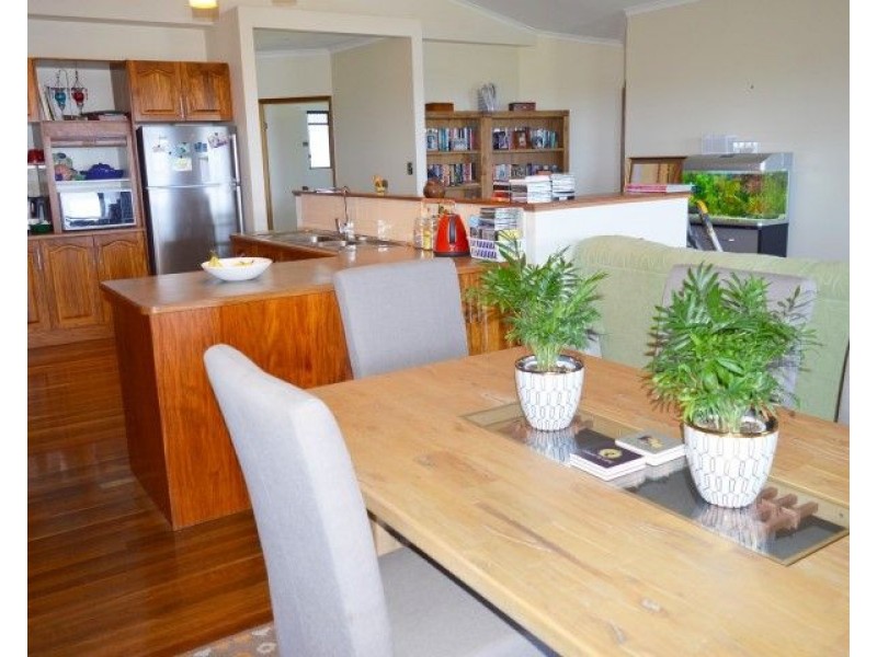 24 Dunkalli Crescent, Wongaling Beach QLD 4852