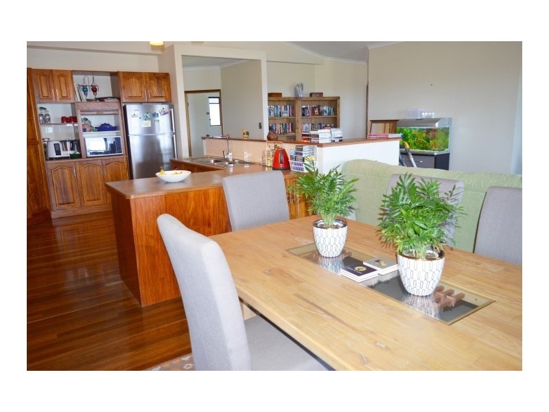 24 Dunkalli Crescent, Wongaling Beach QLD 4852