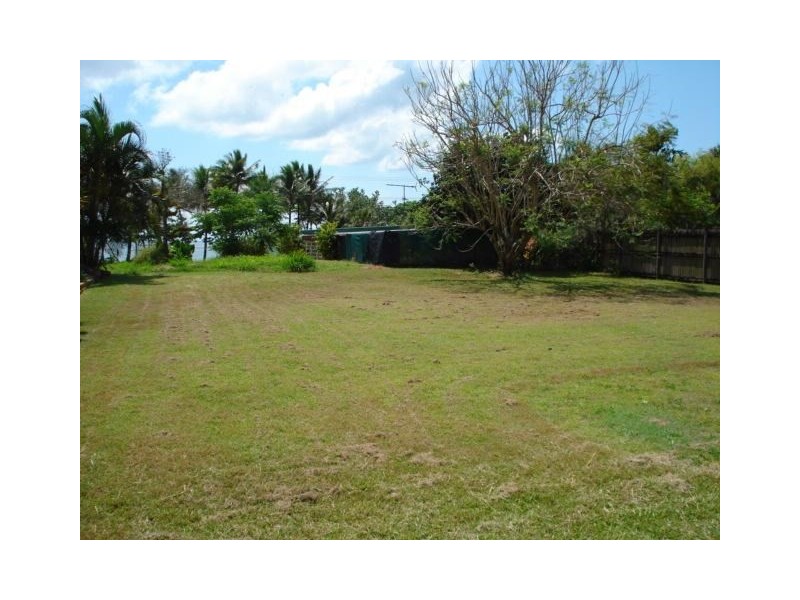 4 McNamara Street, Wongaling Beach QLD 4852